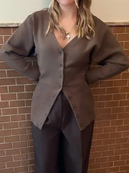 Damen Strickjacke mit v-formigem Ausschnitt und Knopfleiste EB