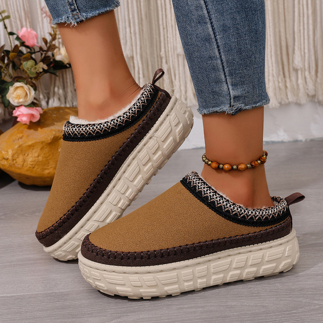Damen bequeme Slip-On Clogs mit modischem Design und hochwertiger Sohle EB