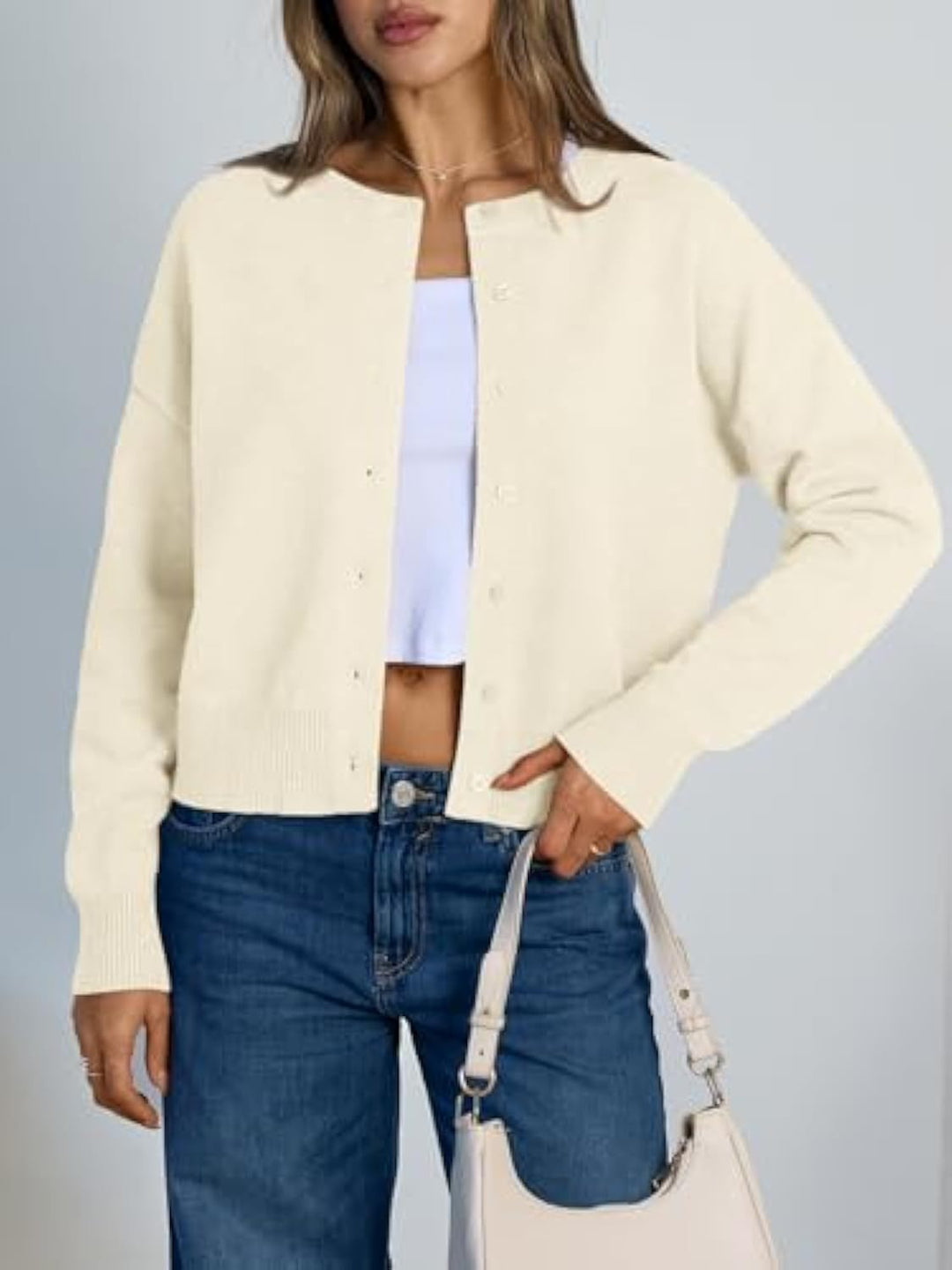 Damen Cropped Strickjacke im Boxy‑Schnitt mit Rundhals und Rippbündchen EB