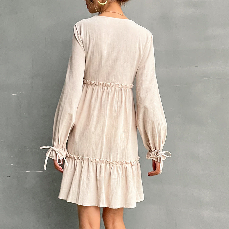 Damen lässiges Minikleid mit knöpfbarem V-Ausschnitt und voluminösen Ärmeln EB