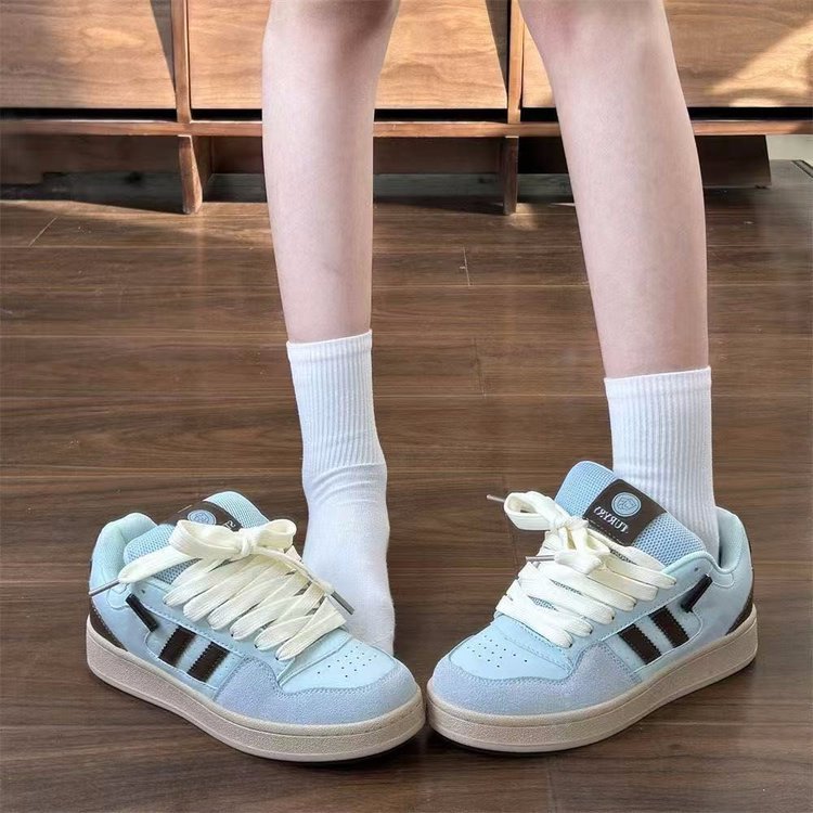 Damen Sportliche Lifestyle Sneakers mit modischem Retro-Design EB