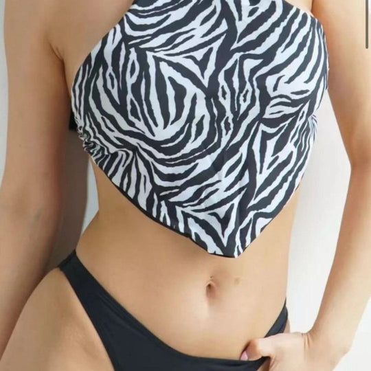 Damen Triangel-Bikini mit modischem Halterneck und eleganter Schnürung EB