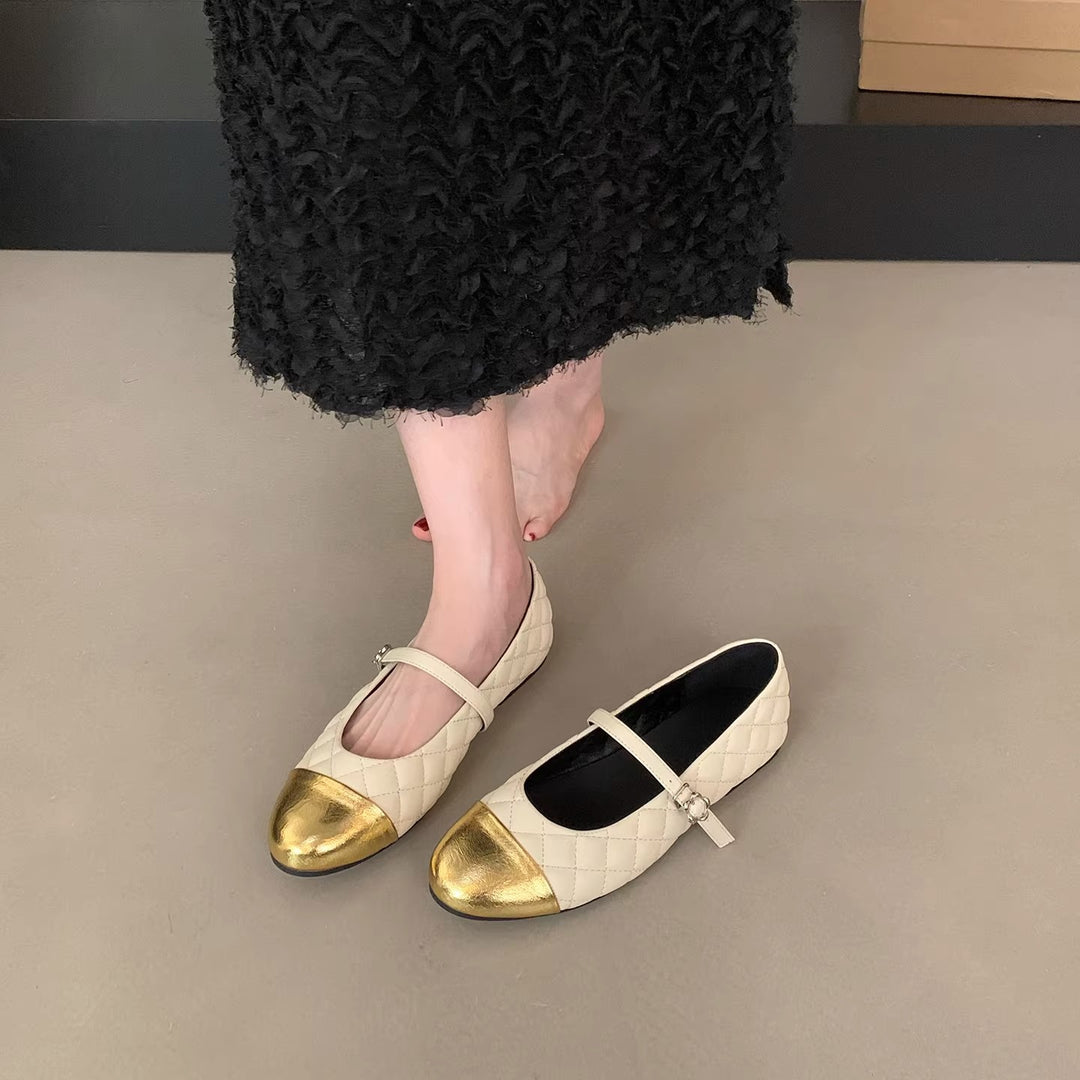 Damen Ballerinas mit elegantem Riemen und glänzendem Metallakzent EB