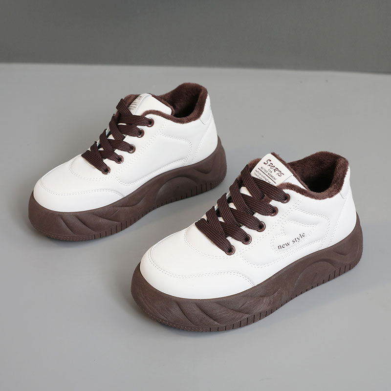 Damen Sportliche Sneakers mit flauschigem Innenfutter EB