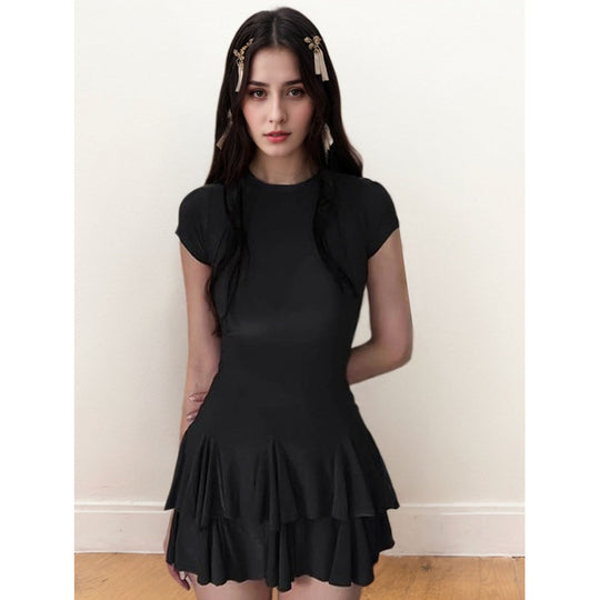 Damen Freizeitkleid mit fließendem Rock und raffinierten Rüschen EB