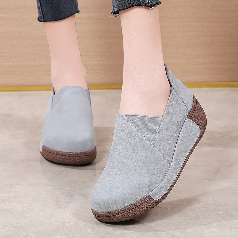 Damen Komfortable Slip-On Sneakers mit anpassungsfähiger Sohle EB