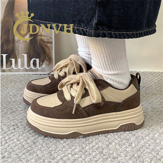 Damen modische Sneakers mit verstärktem Plateau und einzigartiger Schnürung EB