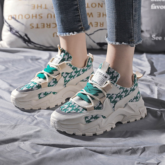 Damen Chunky Sneakers mit modischem Karomuster und komfortabler Dämpfung EB