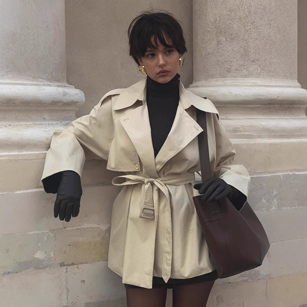 Damen Modische Kurztrenchjacke mit Taillenknoten und großzügigen Taschen EB