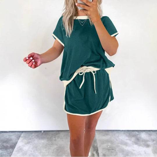 Damen sportliches Lounge-Set mit lockerer Passform und Kontrastdetails EB