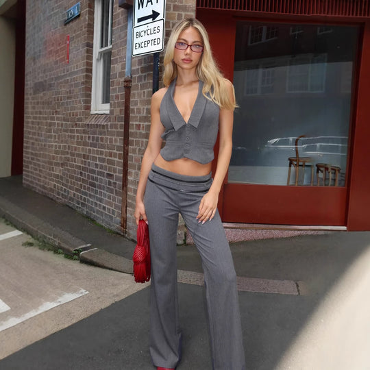 Damen elegantes Wickeloberteil mit stylischem Kragen und verspielten Details EB