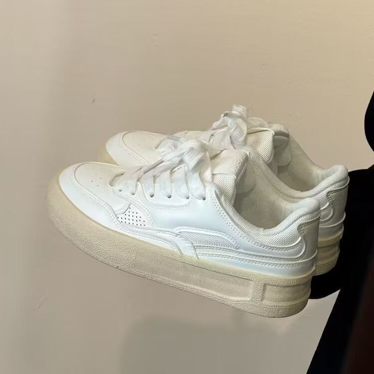 Damen Modische Sport Sneakers mit dicker Sohle und atmungsaktiven Elementen EB