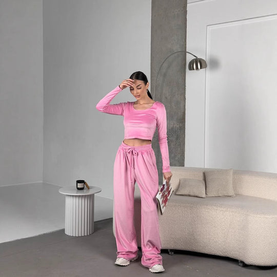 Damen samtiges bauchfreies Langarm-Crop-Top mit weitem Rundhalsausschnitt EB