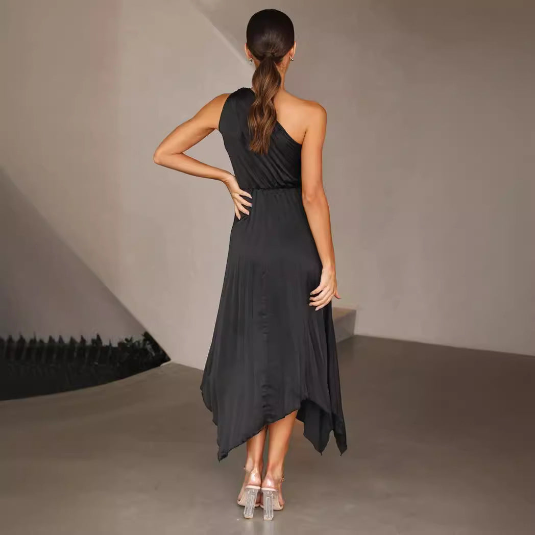 Damen Plissiertes Abendkleid mit asymmetrischem Saum und elegante Drapierung EB
