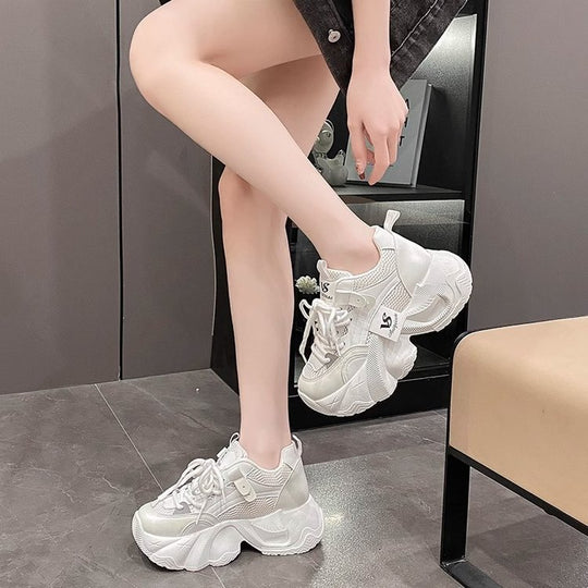 Damen Trendige Chunky Sneakers mit atmungsaktivem Mesh-Obermaterial und innovativem Sohlenprofil EB