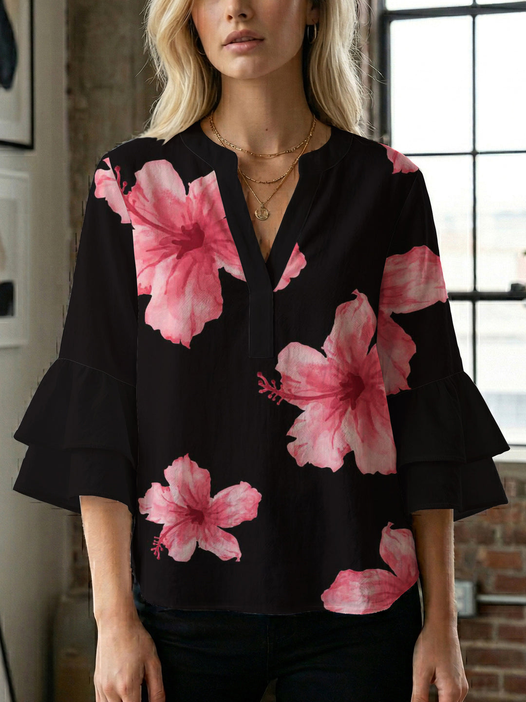 Damen Bluse mit voluminösen Rüschenärmeln und modernem Motiv EB