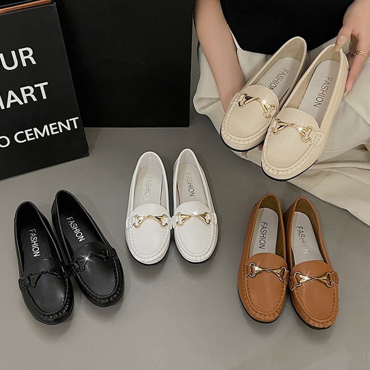 Damen Mokassin-Slipper mit modischen goldenen Akzenten EB