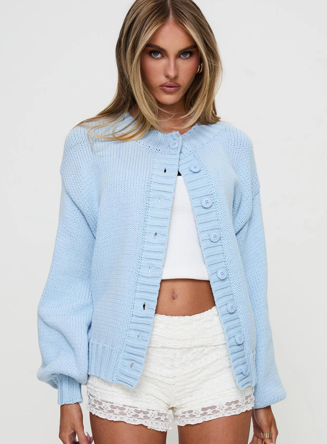 Damen gemütliche Strickjacke mit dekorativen Knopfdetails und voluminösen Ärmeln EB