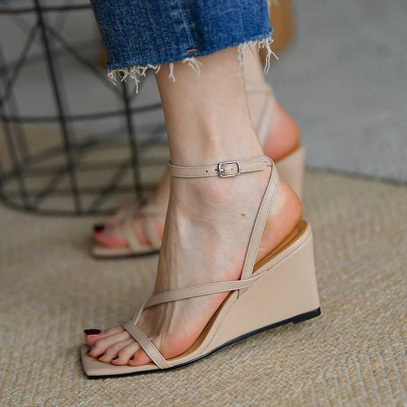 Damen elegante Plateau-Sandalen mit verstellbarem Riemendesign EB
