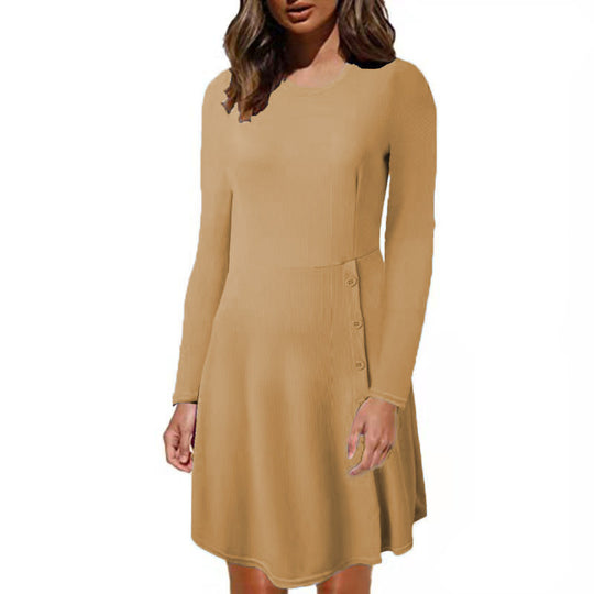 Damen Strickkleid mit Knopfdetails und eng anliegendem Oberteil EB