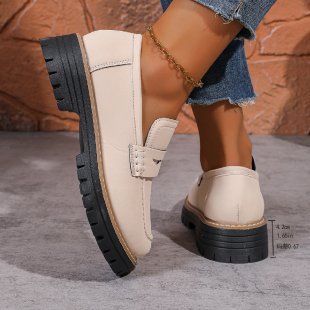 Damen Slipper im eleganten Mokassin-Stil mit rutschfester Profilsohle EB