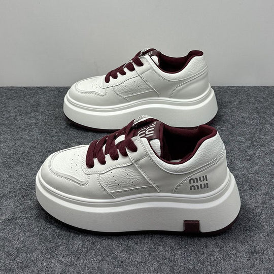Damen Modische Plateau Sneakers aus strapazierfähigem Leder mit minimalistischer Optik EB