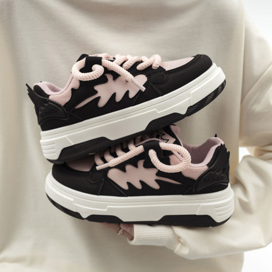 Damen Sportliche Chunky Sneakers mit dynamischem Design und elastischen Schnürsenkeln EB