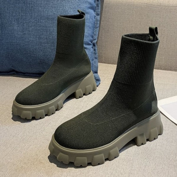 Damen Sock-Ankle-Boots mit grobem Offroad-Profil und elastischem Strickschaft EB
