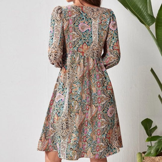 Damen Freizeitkleid mit tiefem V-Ausschnitt und langen Ärmeln EB