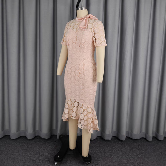 Damen Elegantes Spitzenkleid mit Rüschensaum EB