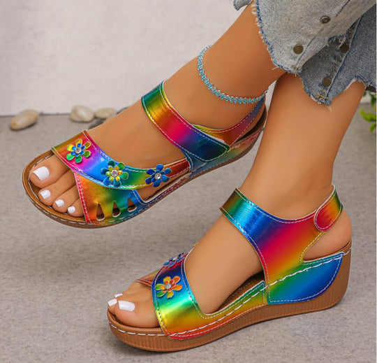 Damen Wedge-Sandalen mit floralem Applikationsdesign und komfortablem Fußbett EB