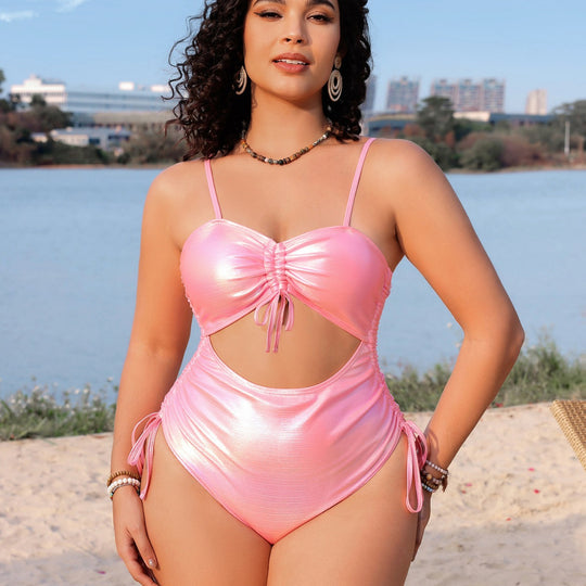 Damen Einteiliger Badeanzug mit aufregendem Cut-Out und Rüschen EB