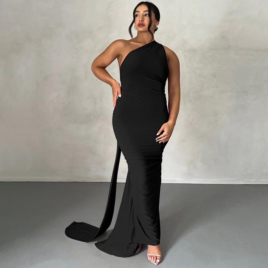 Damen Elegantes One-Shoulder Maxikleid mit figurbetonter Silhouette EB