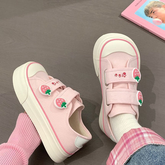 Damen Freizeit-Sneaker mit niedlichen Erdbeer-Applikationen und praktischem Klettverschluss EB