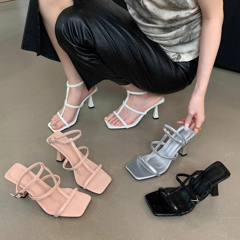 Damen elegante Sandalen mit geometrischem Design und Absatz EB