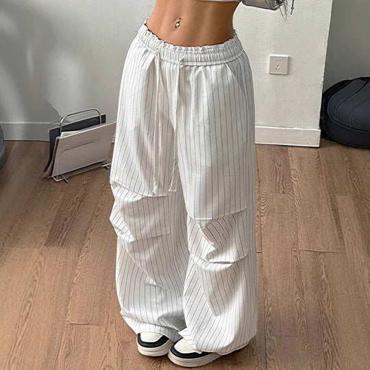 Damen Relaxed Fit Sporthose mit seitlichen Taschen EB