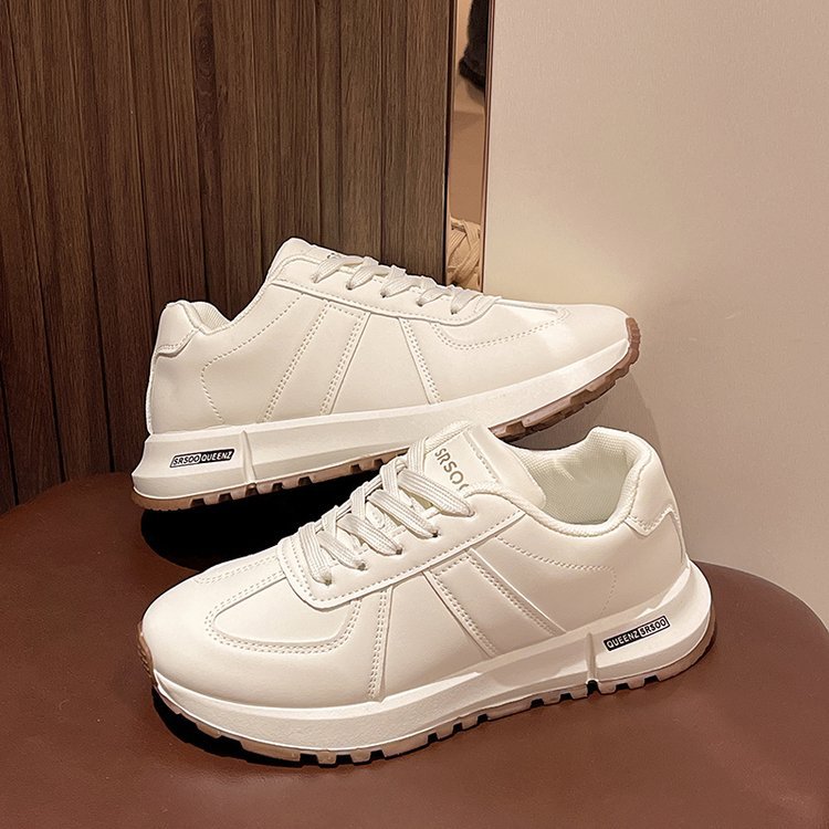 Damen Sportliche Sneakers mit innovativem Sohlenprofil und atmungsaktivem Obermaterial EB
