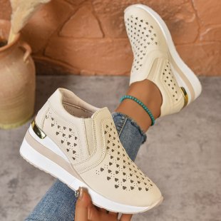 Damen sportliche Slip-On Sneakers mit atmungsaktivem Obermaterial und dekorativen Perlendetails EB