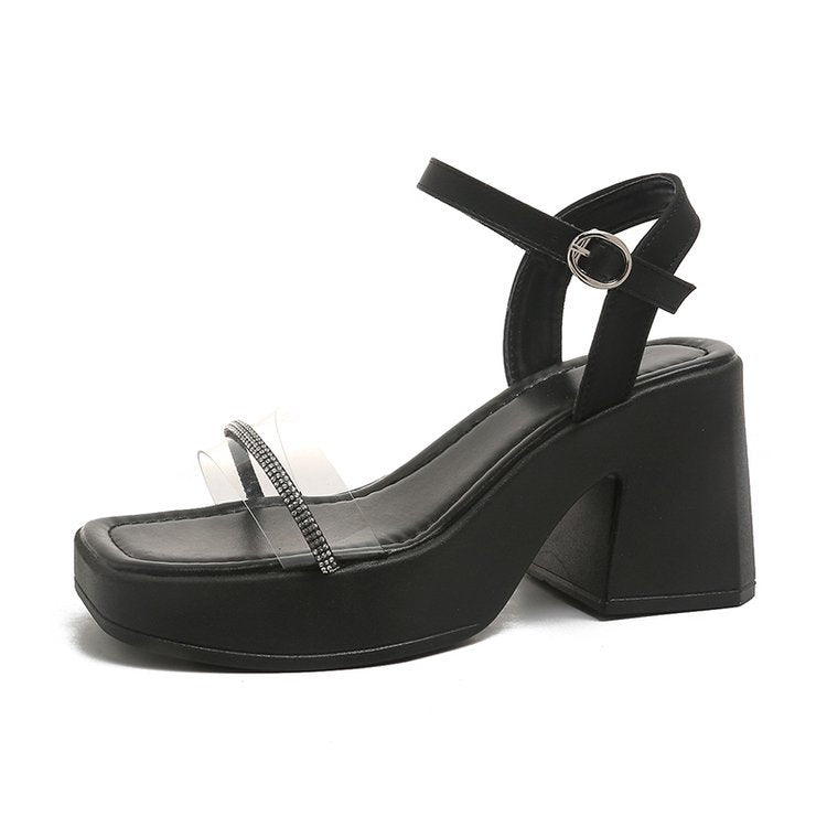 Damen Stylische Plateau Sandalen mit transparentem Riemen und funkelndem Akzent EB