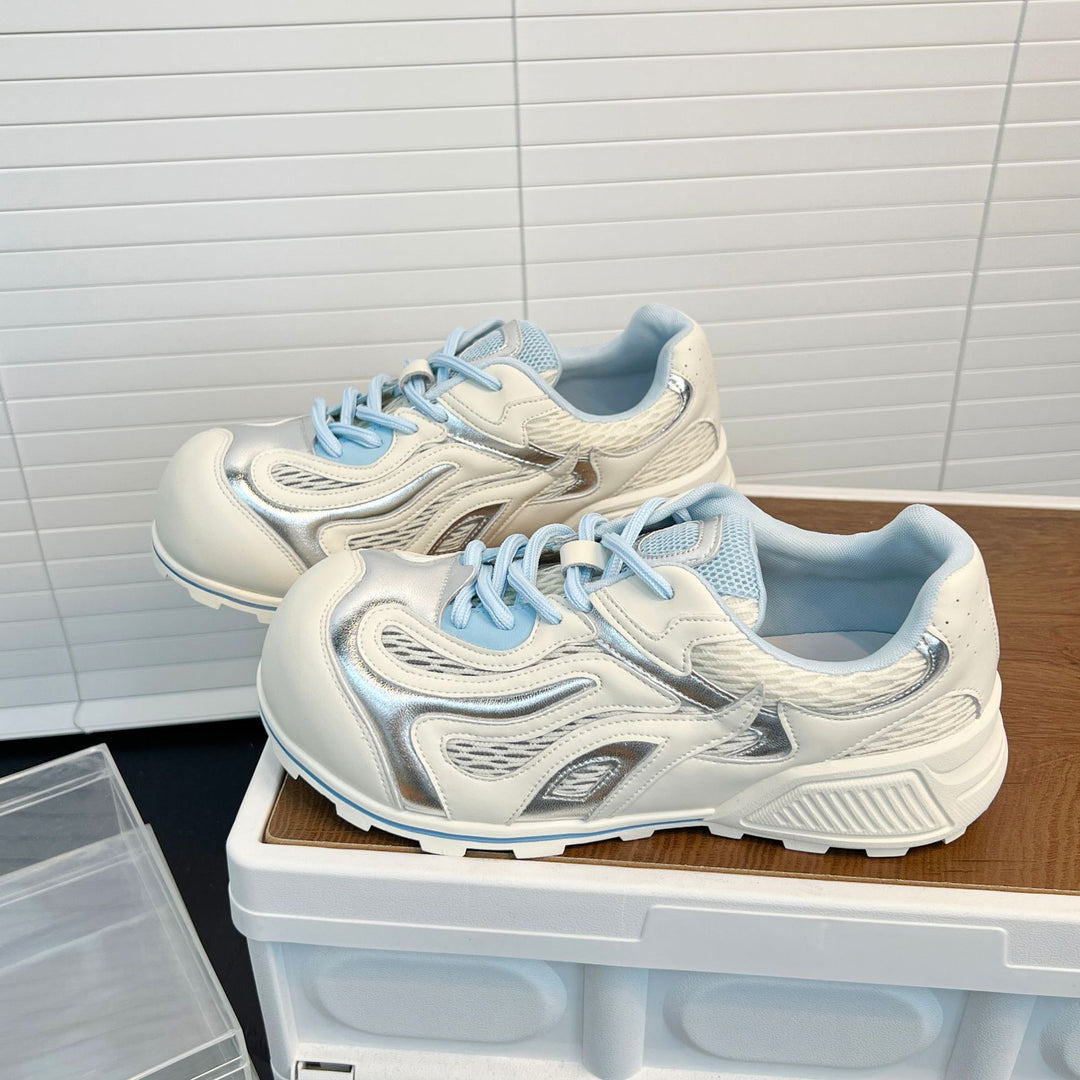 Damen Sportliche Sneakers mit reflektierenden Akzenten und atmungsaktiven Netzeinsätzen EB