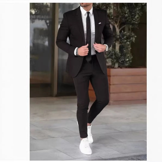 Herren nan tailliertes Anzugset aus leichtem Stretch-Twill mit Ein-Knopf-Sakko und Flat-Front-Hose EB