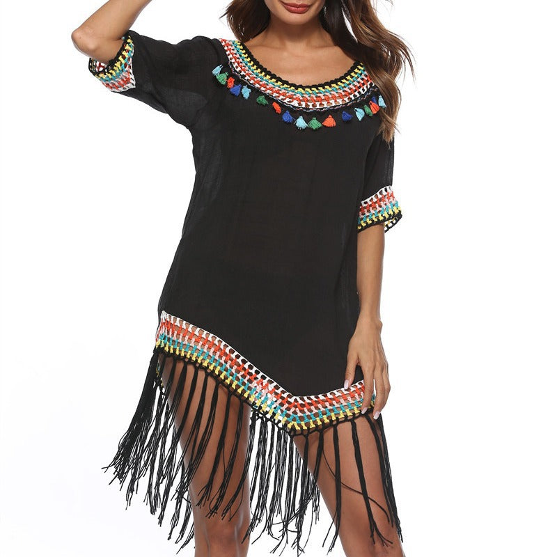 Damen Strandüberwurfkleid mit fransigem Saum und buntem Häkelmuster EB