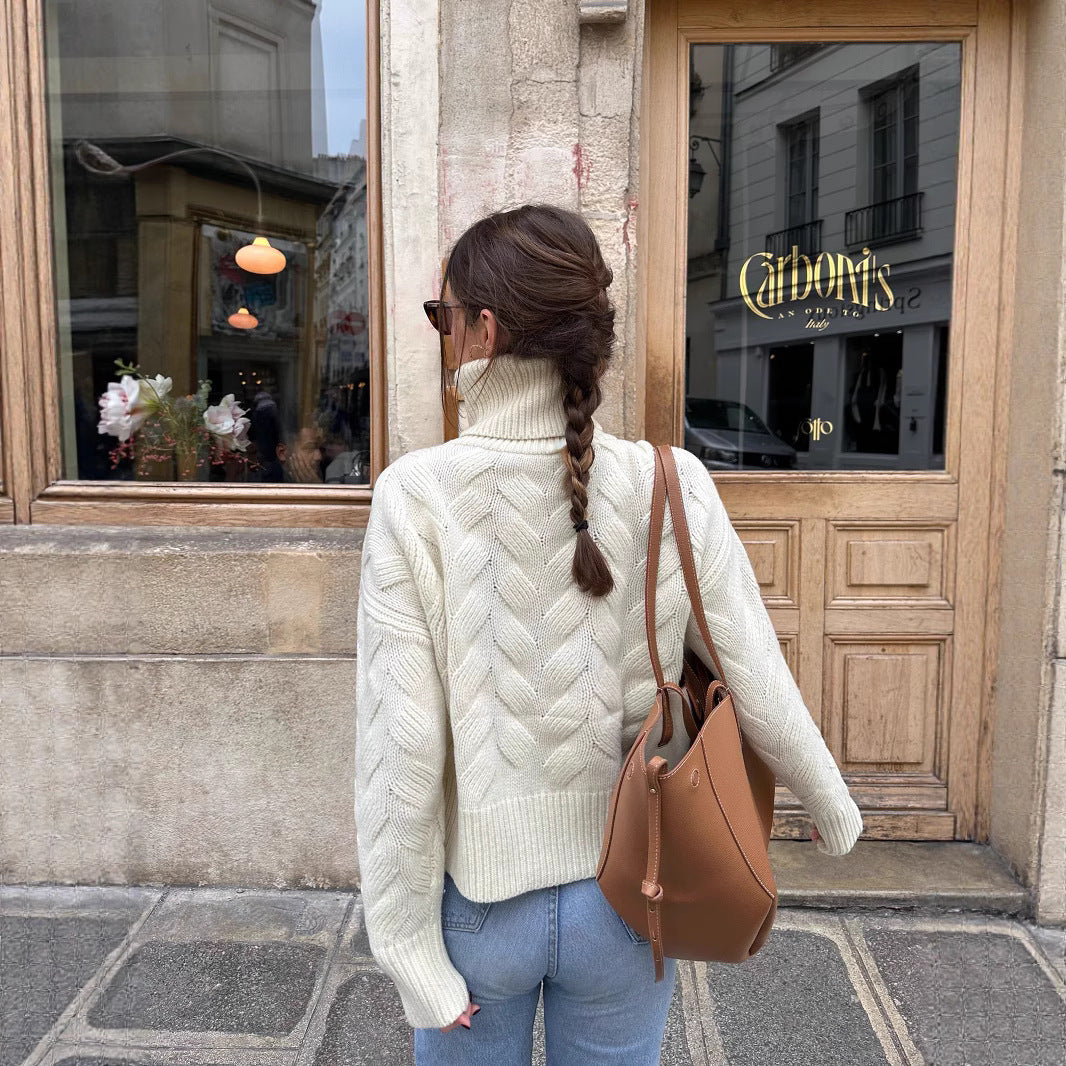 Damen gemütlicher Pullover mit hohem Kragen und Kabelstrick EB