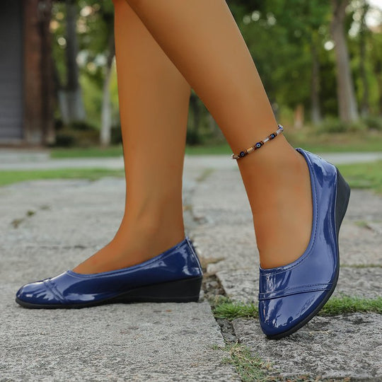 Damen Ballerinas mit elegantem Hochglanz-Lederober material und ergonomischer Laufsohle EB