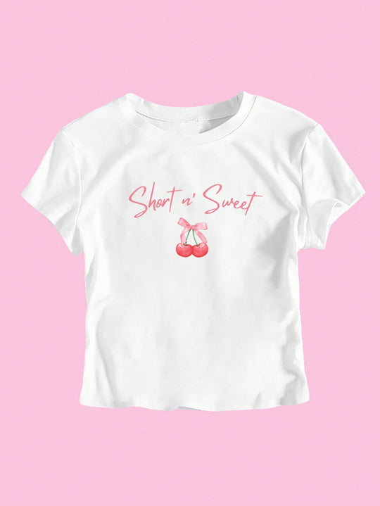 Damen T-Shirt mit künstlerischem Statement-Print und figurbetontem Schnitt EB
