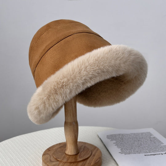 Damen Kuschelige und elegante Fellmütze EB
