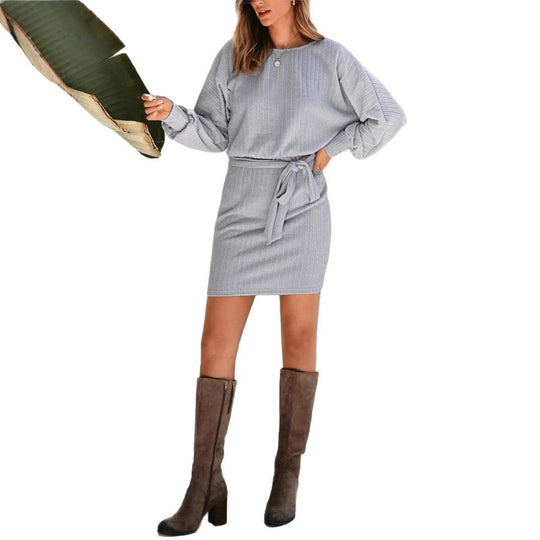 Damen lässiges Strickkleid mit tailliertem Schnitt und langen Ärmeln EB