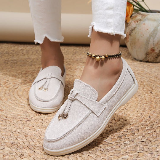 Damen Slipper-Loafer aus Velourslederoptik mit dekorativem Knotenriemen und leicht profilierter Gummisohle EB