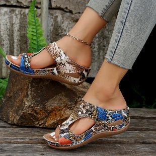 Damen bequeme Riemchen-Sandalen mit modischem Schlangenmuster und flexiblem Fußbett EB