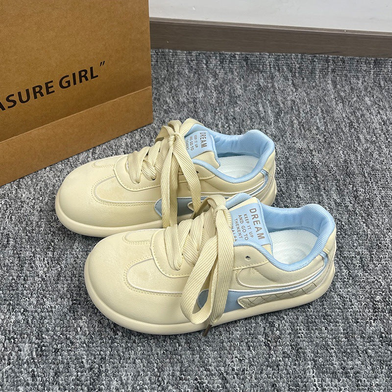 Damen Sportliche Sneakers mit modischem Schnitt und innovativem Design EB